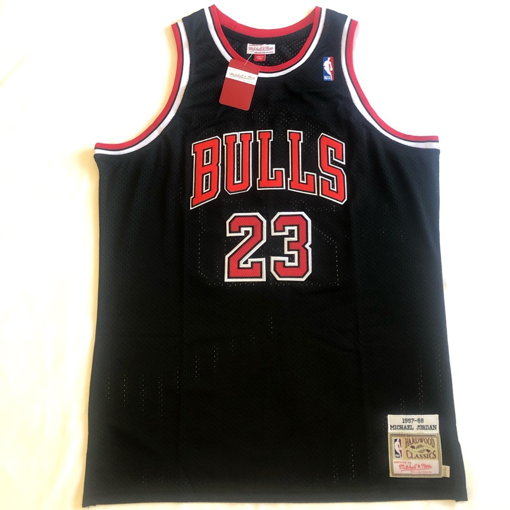 Mitchell & Ness Michael Jordan Swingman Jersey